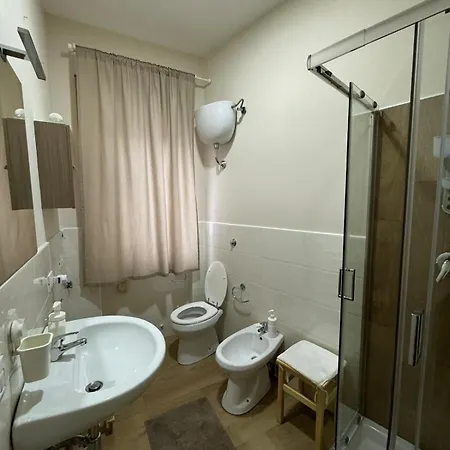 Casa Giordano Nuovissimo Ed Accogliente شقة *